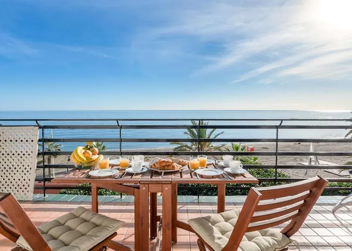 アパート Oleholidays Mediterraneo Centro Vistas Panoramicas Al Mar マルベーリャ